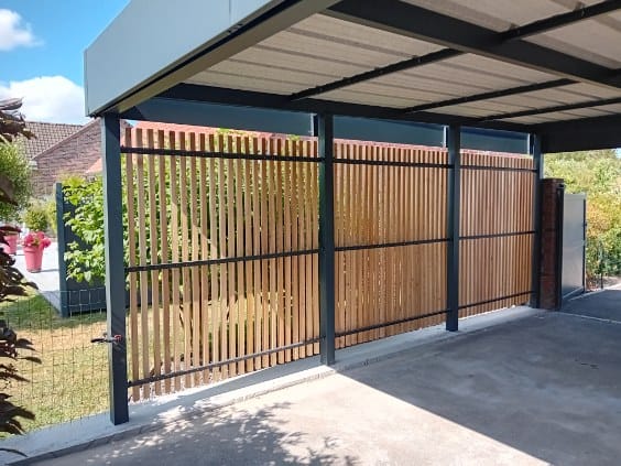 Caport Ouvert avec Mélèze à Arras