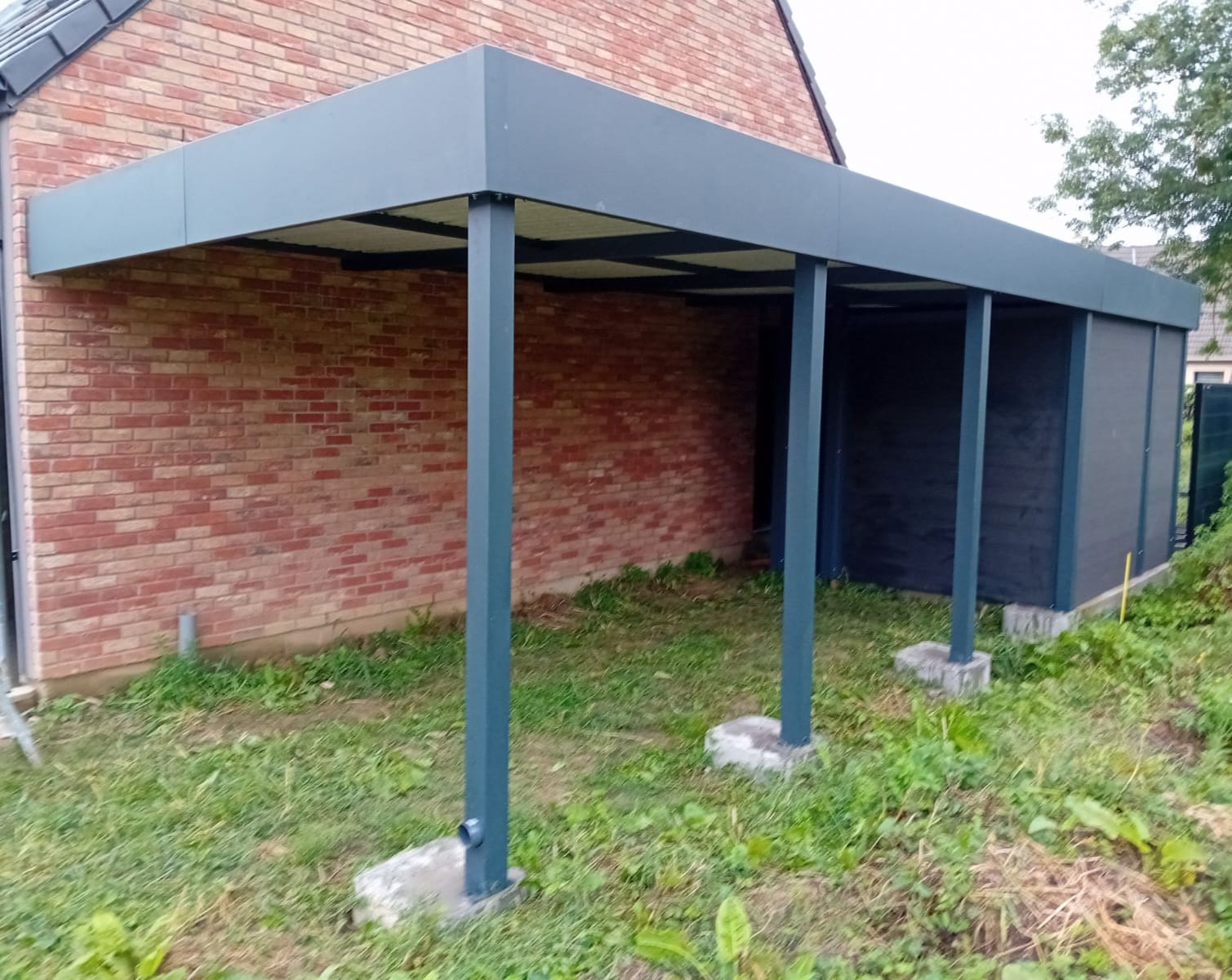 Carport avec Abri de Jardin à Arras