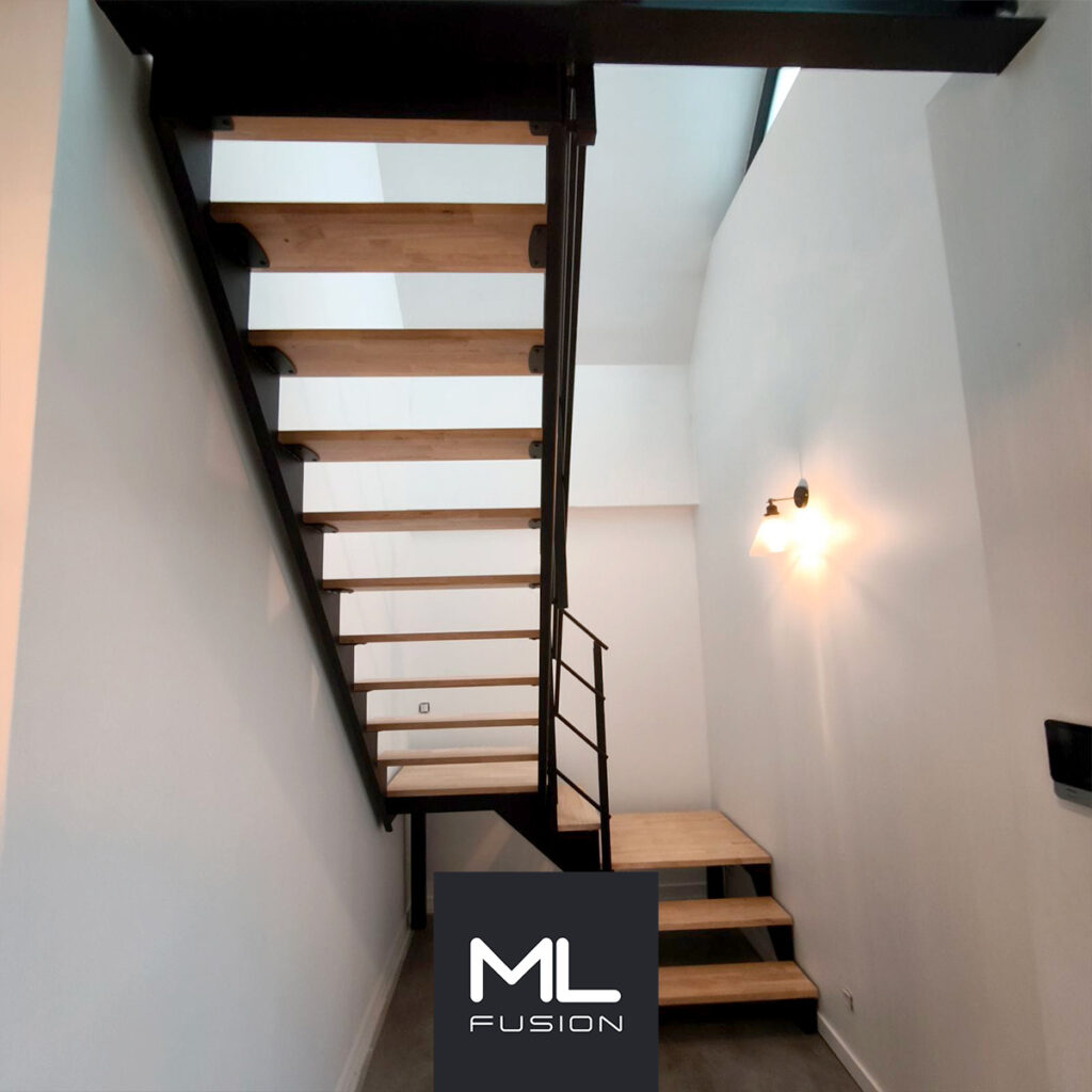 dessous d'un escalier moderne métal et bois - double quart Tournant bas droit