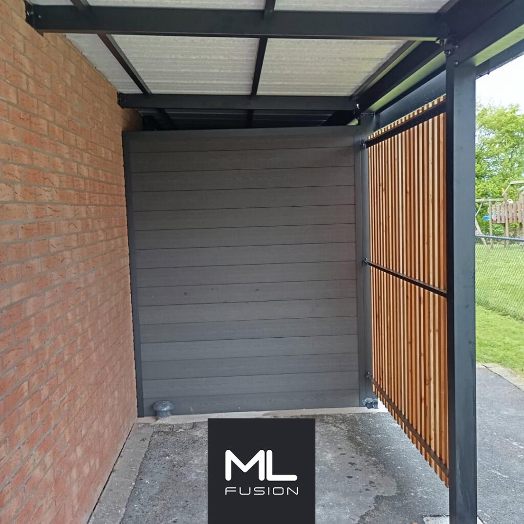 carport avec meleze et abris de jardin en aluminium