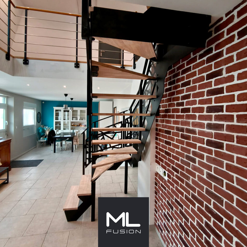 vue de sous l'escalier