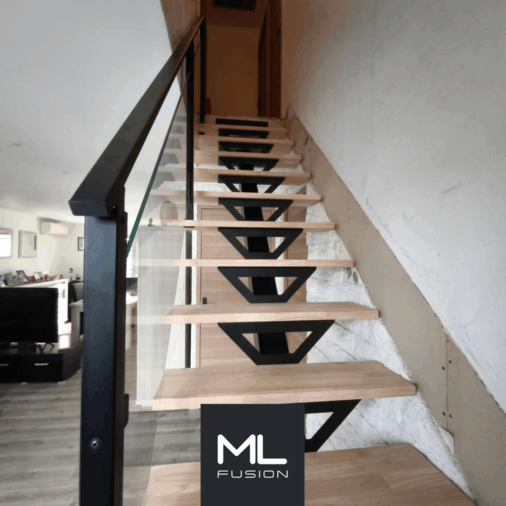 Escalier Miro verre & hévéa