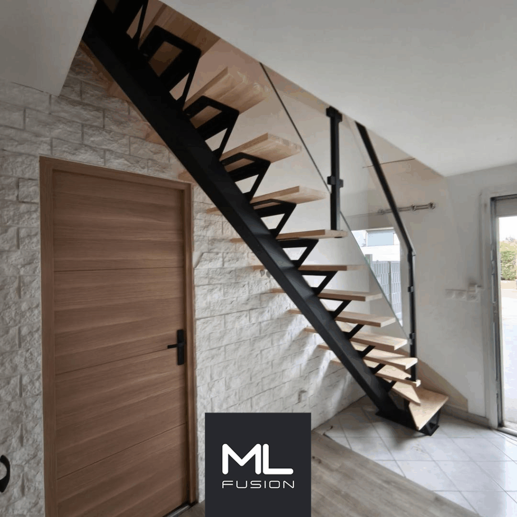 Escalier Miro verre & hévéa