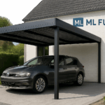 Générer une image d'un carport moderne et élégant dans une demeure située en Hauts-de-France, avec le logo de ML Fusion visible.
