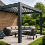 Création d'une pergola moderne intégrée à un jardin élégant, avec des matériaux durables et des technologies connectées.