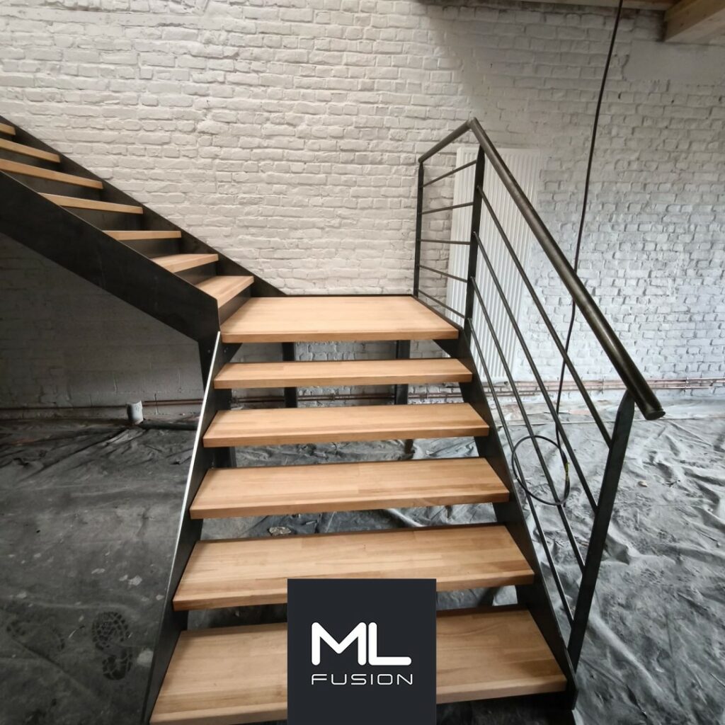 2026-04-07_escalier_quart-tournant_lisses-horizontales (3)