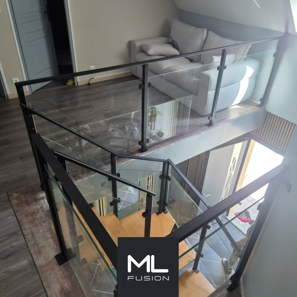 escalier-interieur-verre-metal-1